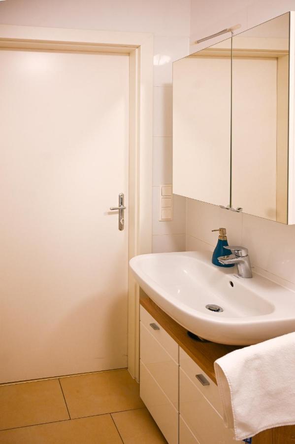 Hideaway Suite Danube Canal فيينا المظهر الخارجي الصورة